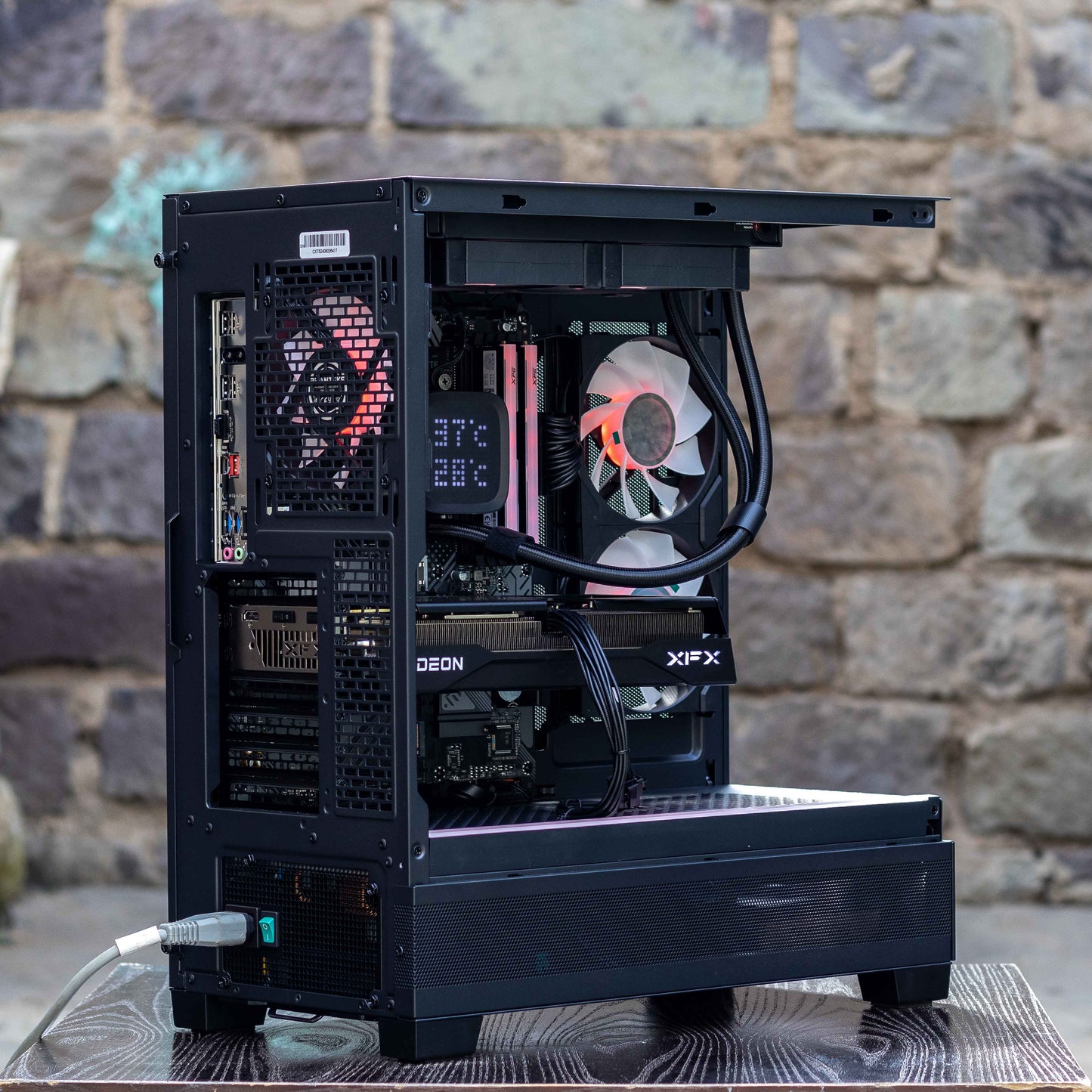 PLAYER ONE - AMD Ryzen 7 5800X 32GB RX 9060XT 16GB  - Midrange Gaming PC